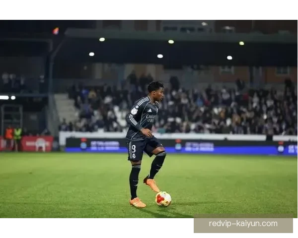 恩德里克技艺超群，崭露头角备受足球界关注