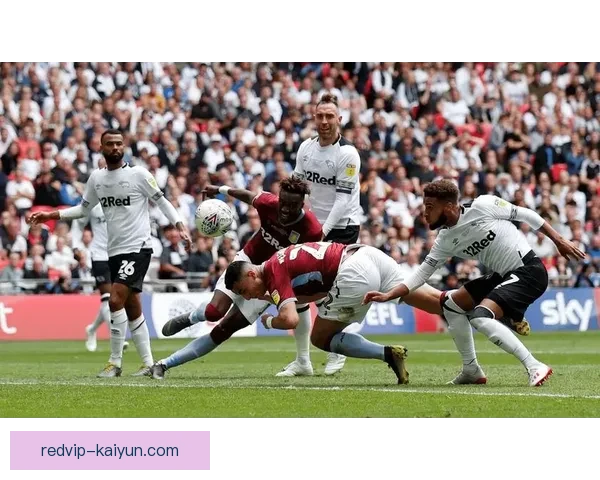 阿拉巴近期表现稳健，成为球队防线上不可或缺的关键球员