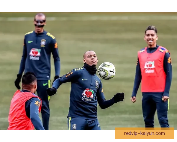 法比尼奥表现稳健，持续提升在中场的影响力和防守能力